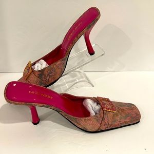 💖Vintage 1990’s Nine West Tapestry Jeweled Kitten Heels -Size 7.5M
